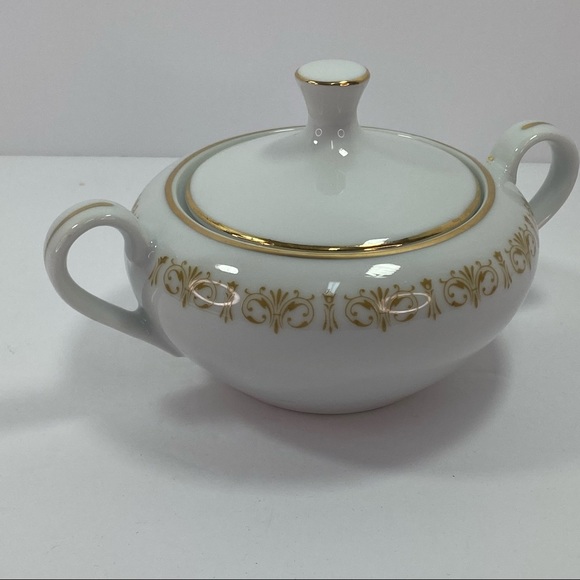 Sheffield Fine China Sugar Bowl Dish with Lid - Picture 13 of 13